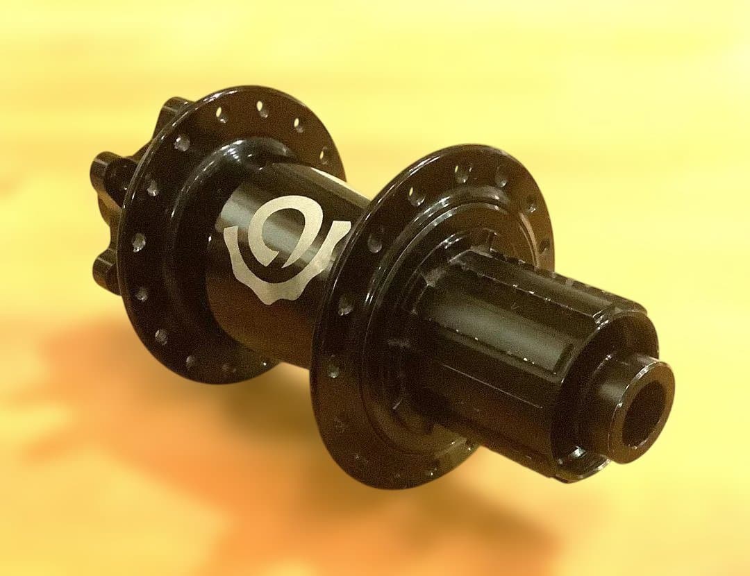 【美品】Industry Nine Torch Hub Rear Black