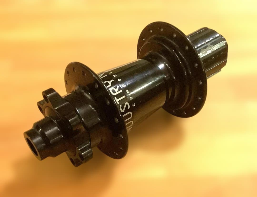 【美品】Industry Nine Torch Hub Rear Black
