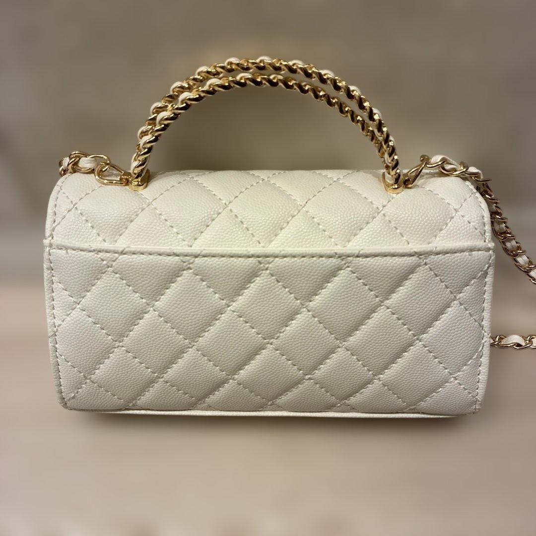 CHANEL ホワイトレザー キルティングバッグ