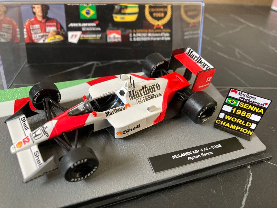 F1マシンコレクション　マクラーレンホンダ　MP4/4 マルボロ仕様　セナ
