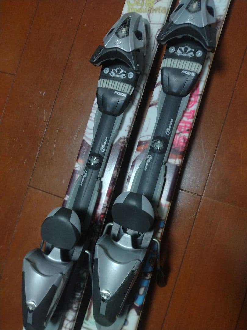 【フリースタイル☆】123cm　スキー板♪　ツインチップ！