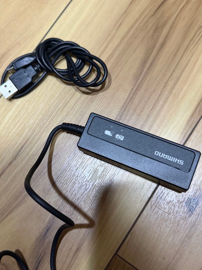 シマノDi2充電器 SM-BCR2 バッテリーチャージャー