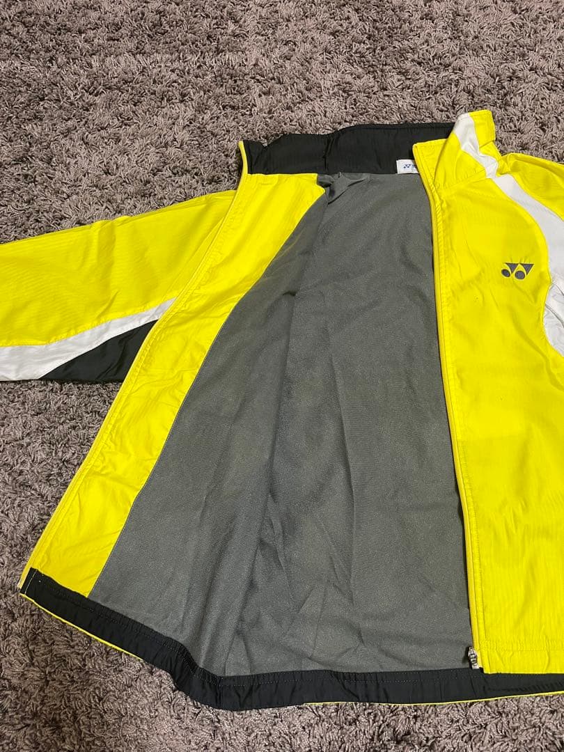 ヨネックス ウィンドブレーカー裏地付き、ピステV裏メッシュ×2枚のセット売り