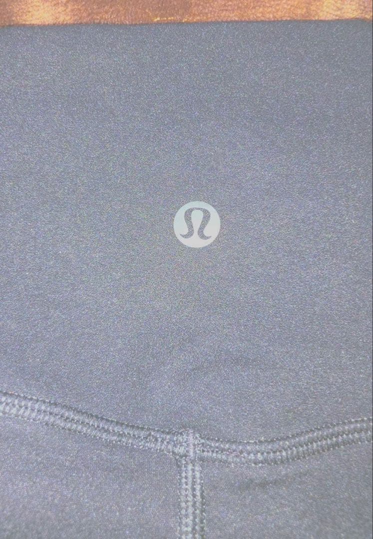 ルルレモンレギンスグレーLululemon Revealサイズ2パンツタイツヨガ