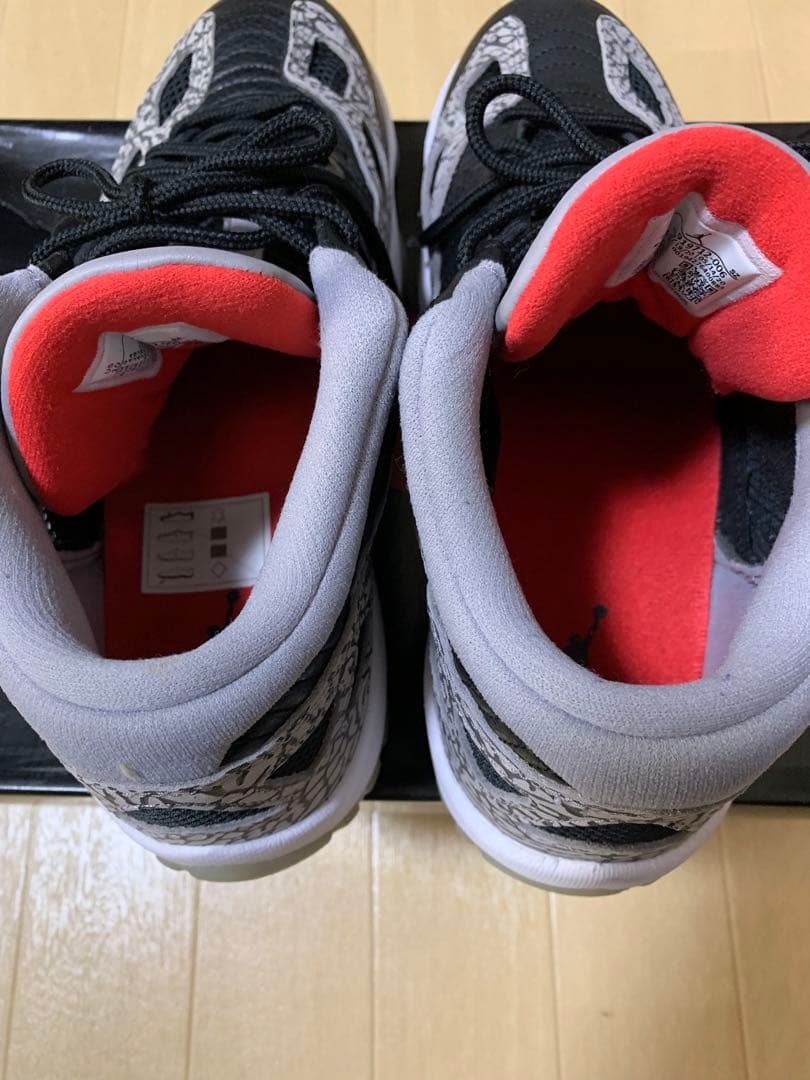 AIR Jordan 11 low セメント　3バージョン