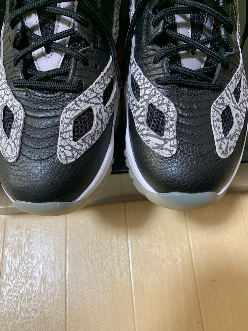 AIR Jordan 11 low セメント　3バージョン