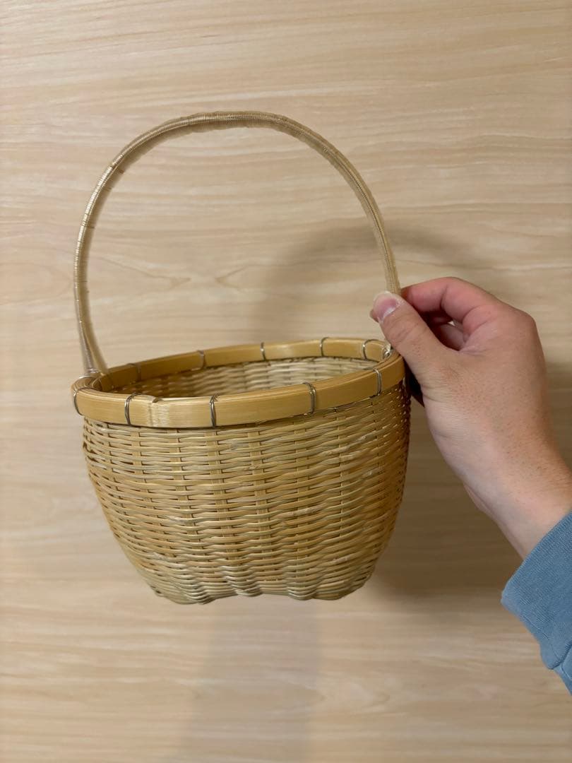 竹で作ったカゴ