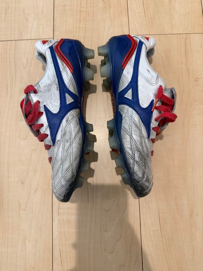 Mizuno サッカースパイク モレリア WAVE japan 新品の袋付き。