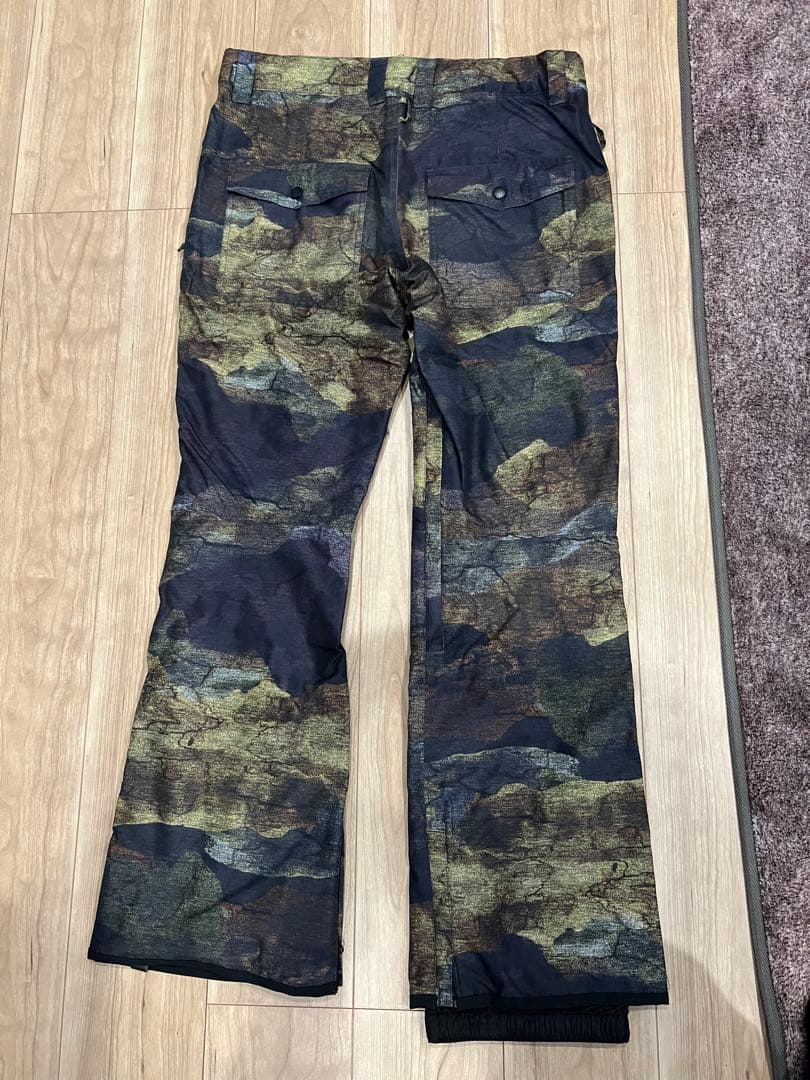QUIKSILVER DRYFLIGHT 迷彩 スノーボードパンツ M