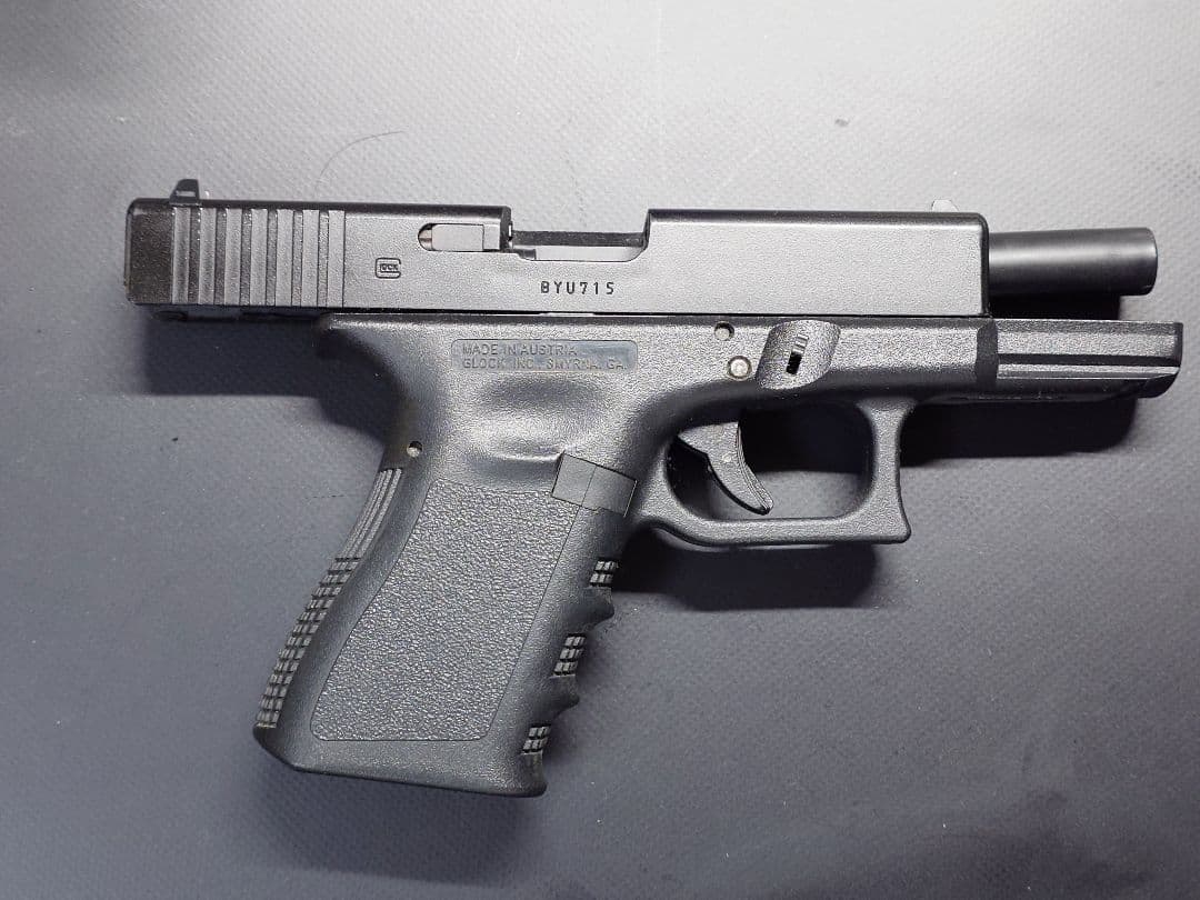 東京マルイ GLOCK19 GBB 予備マガジン付き