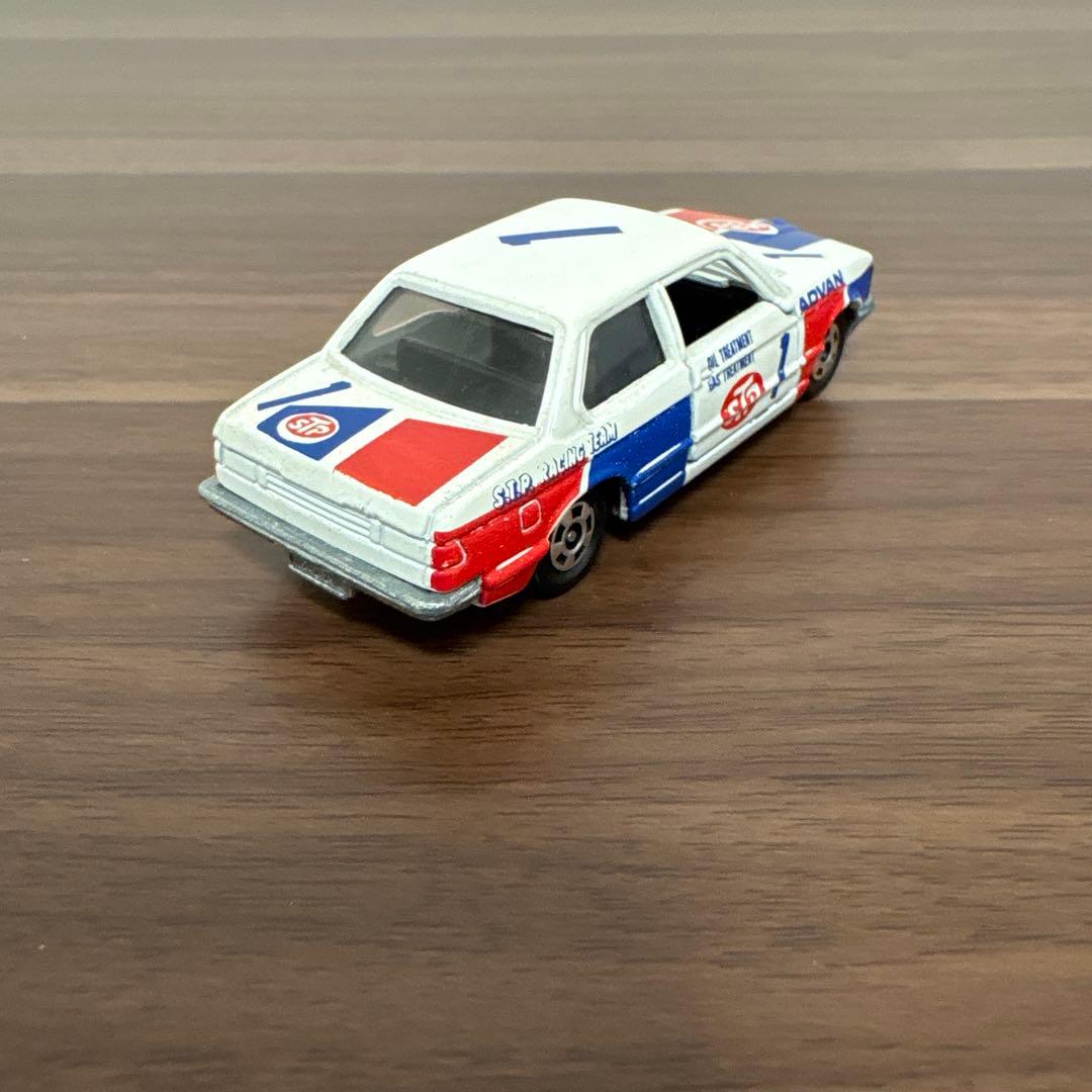 トミカ　青箱 F23 BMW320i ADVAN