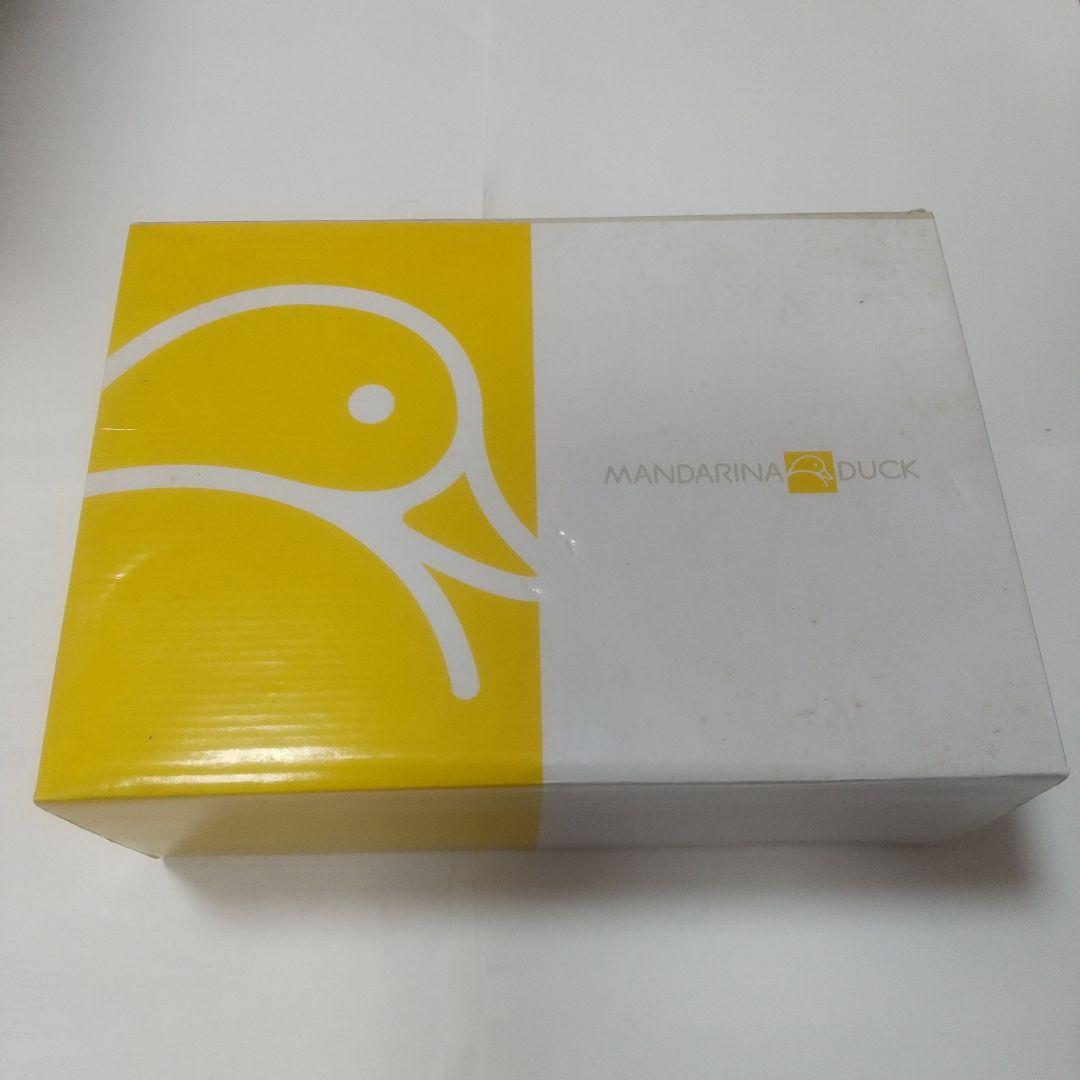 貴重品！マンダリナダックのレディースゴルフシューズ　23.5cm