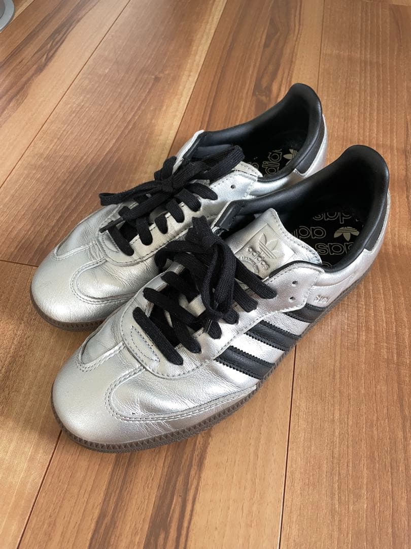 Adidas samba Og シルバー