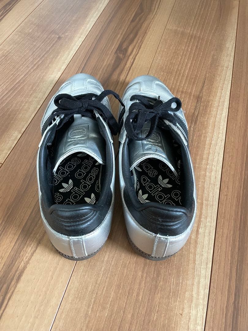 Adidas samba Og シルバー