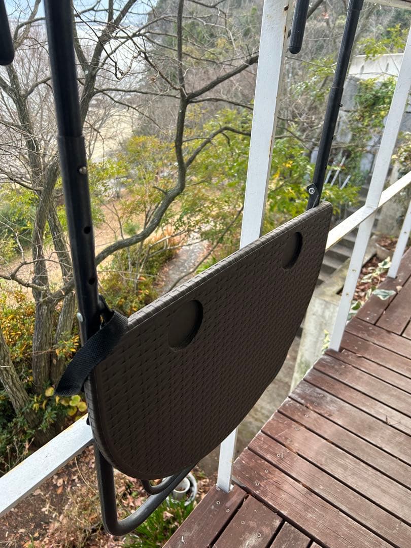 ラタン調ベランダ用折り畳みテーブル