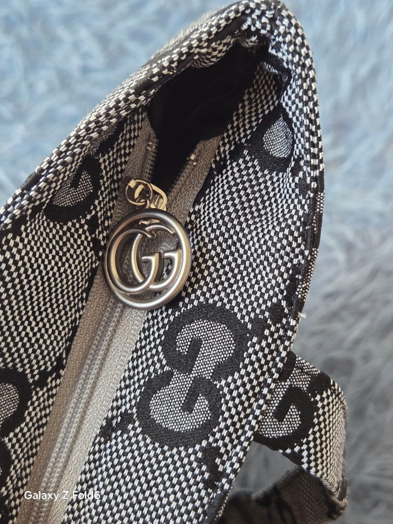 GUCCI BEAUTY オリジナル パイナップル GGキャンバス トートバッグ