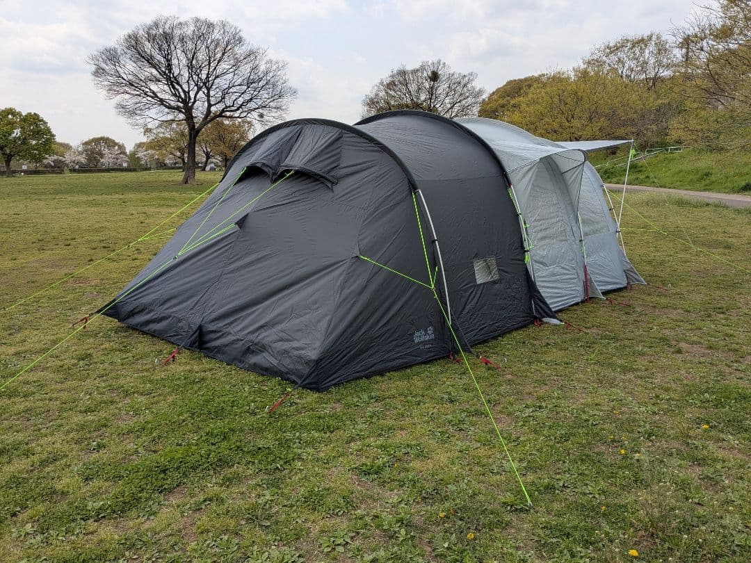 美品　JACK WOLFSKIN（ジャックウルフスキン）　トラベルロッジRT