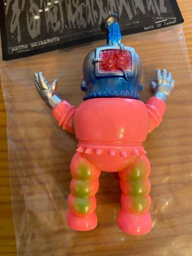 ASTRO SKULLBOT Kenth toy works ソフビ ピンク