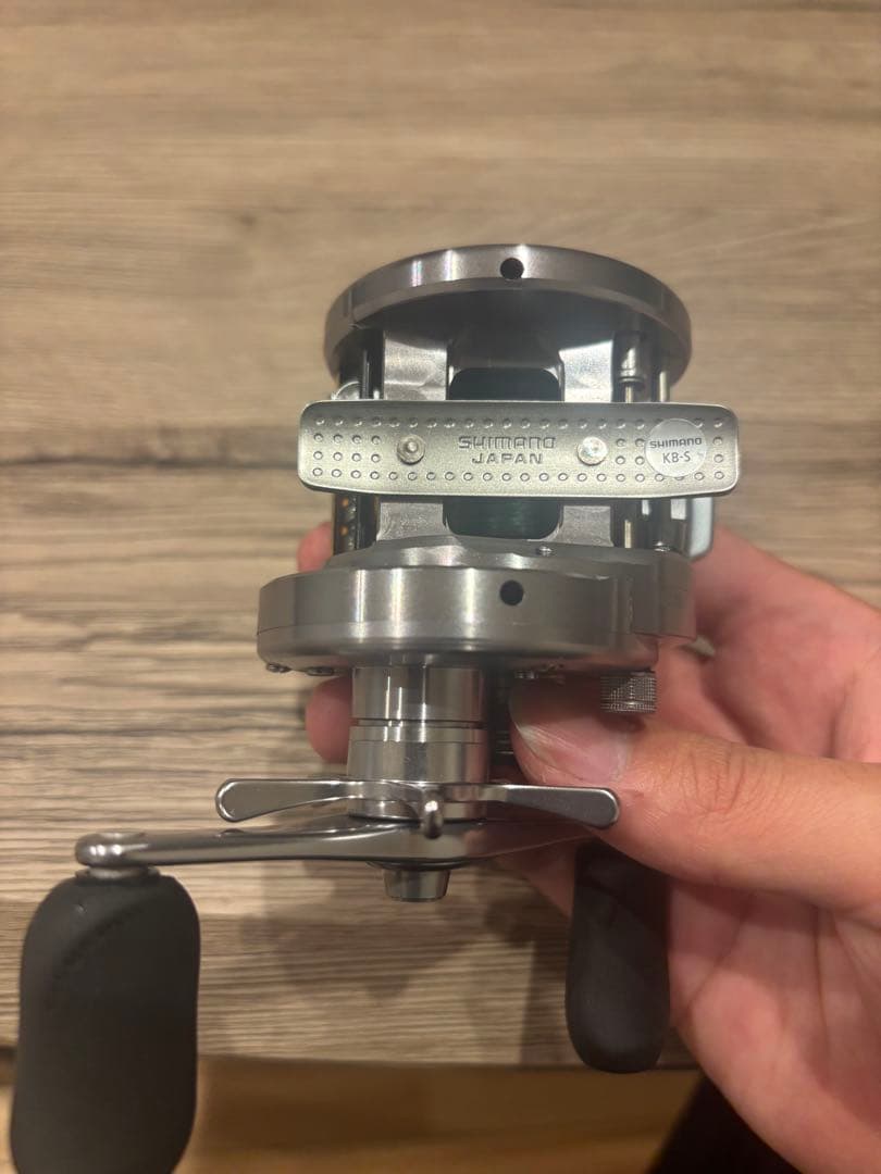 SHIMANO 09カルカッタコンクエスト　200DC