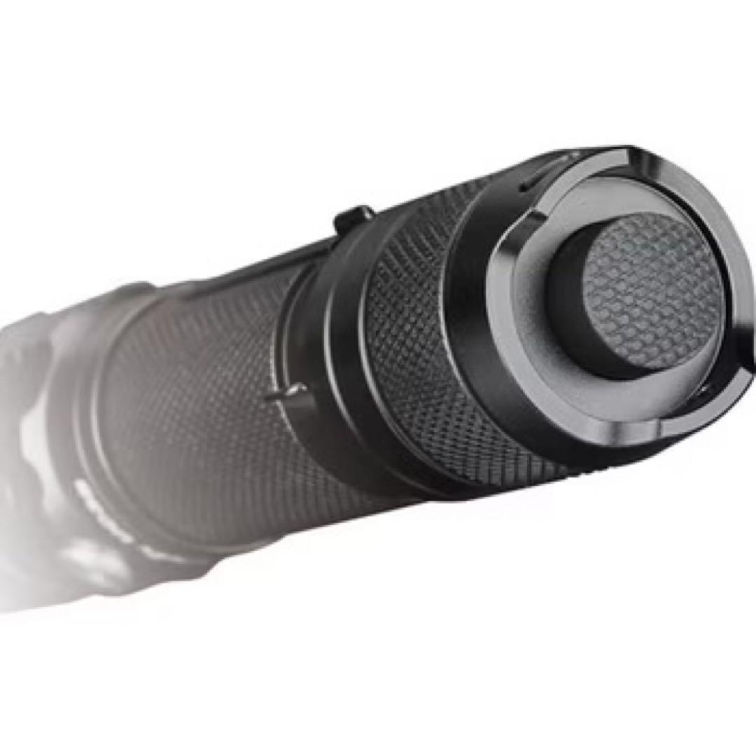 Fenix UC35 V2.0 懐中電灯 1000ルーメン