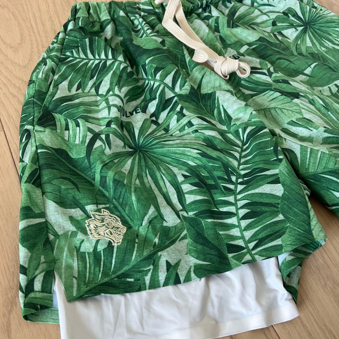 緑の葉柄トレーニングショーツ