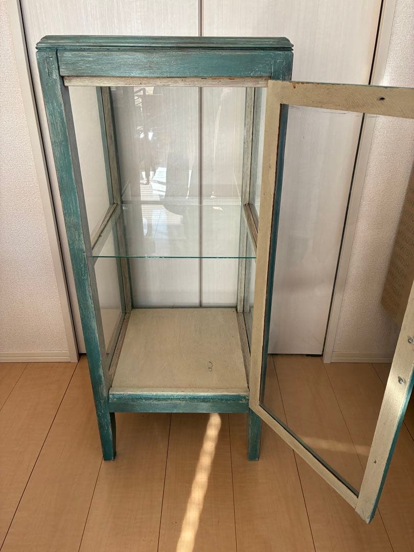 【期間限定SALE】ガラスのキャビネット　ヴィンテージ　アンティーク