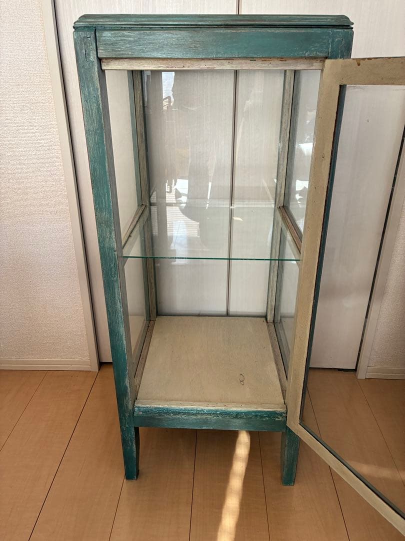 【期間限定SALE】ガラスのキャビネット　ヴィンテージ　アンティーク