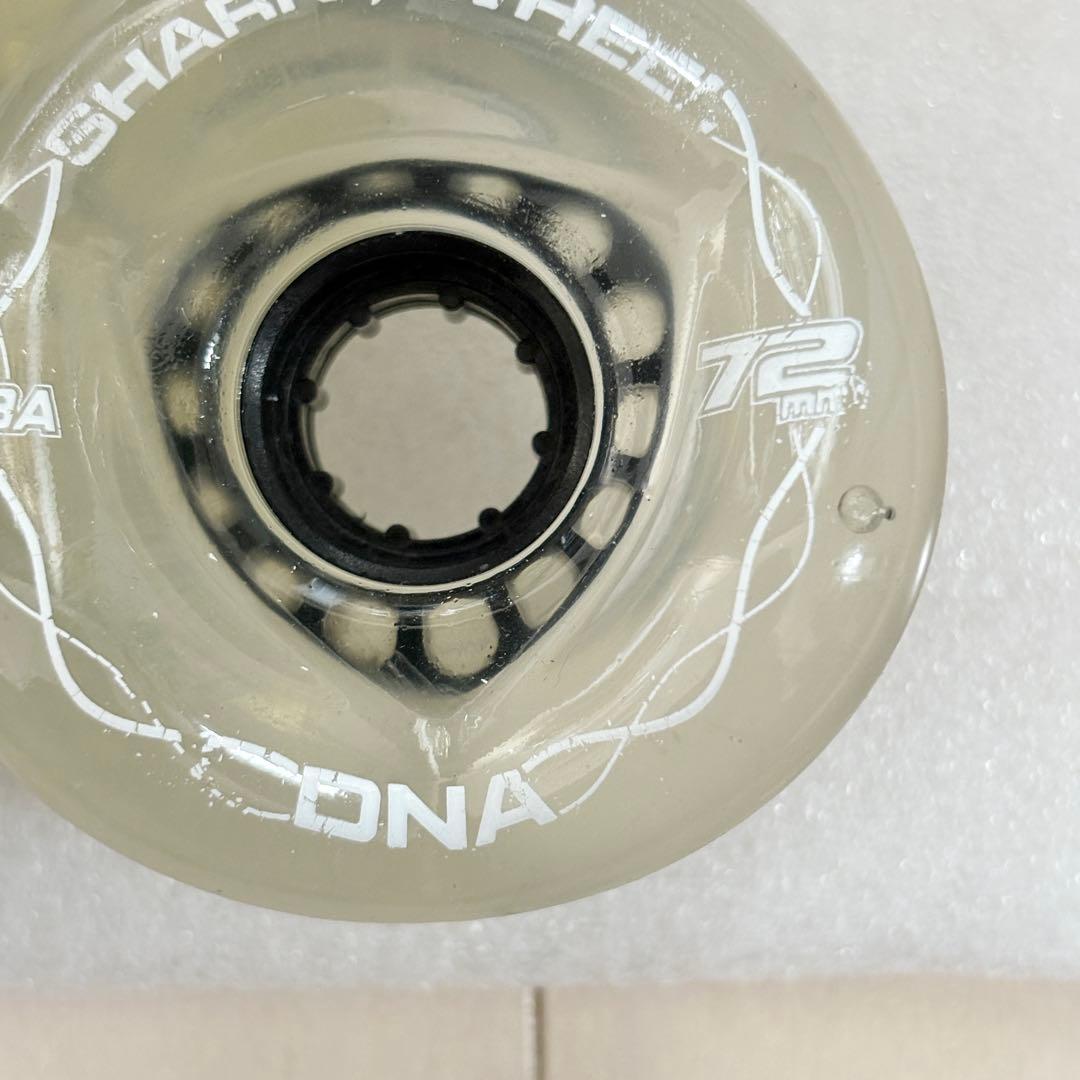 00☆訳あり 新品☆ シャークウィール 72mm 78a クリア&ブラックコア
