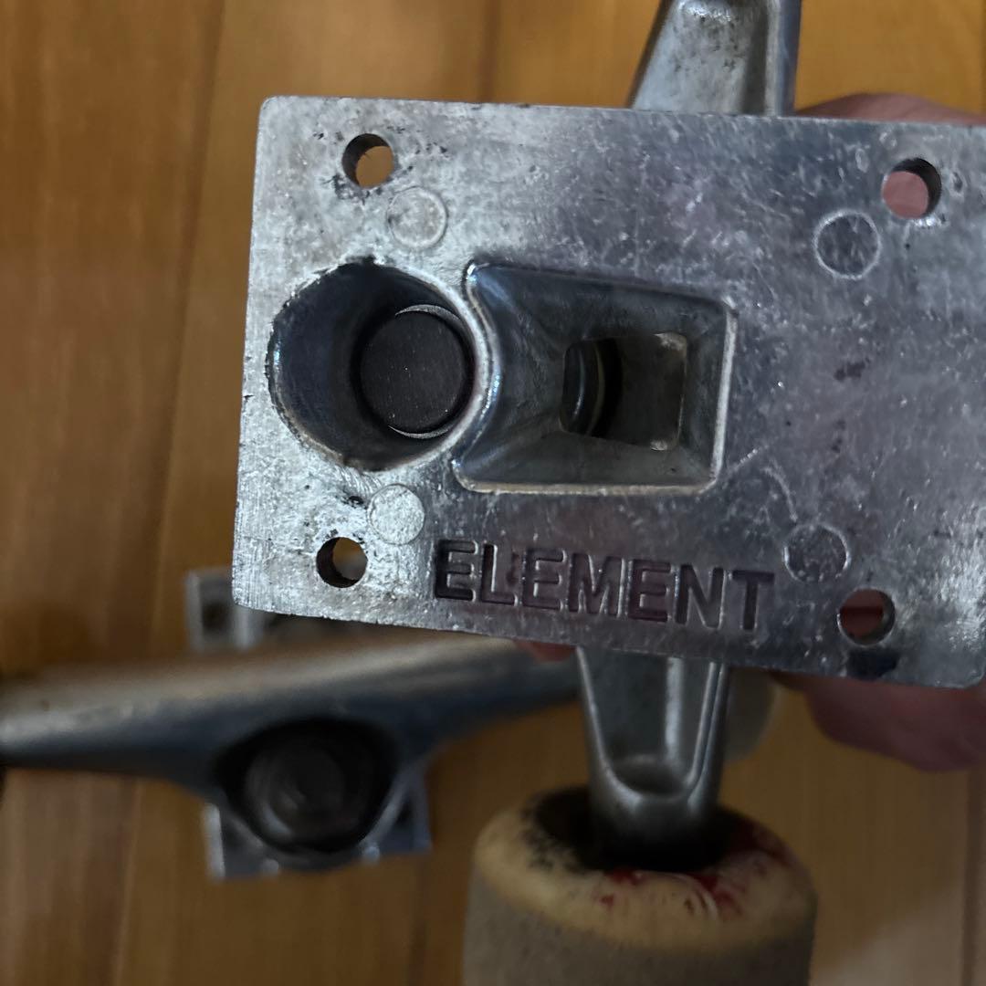 ELEMENT スケートボードトラック＆ウィール