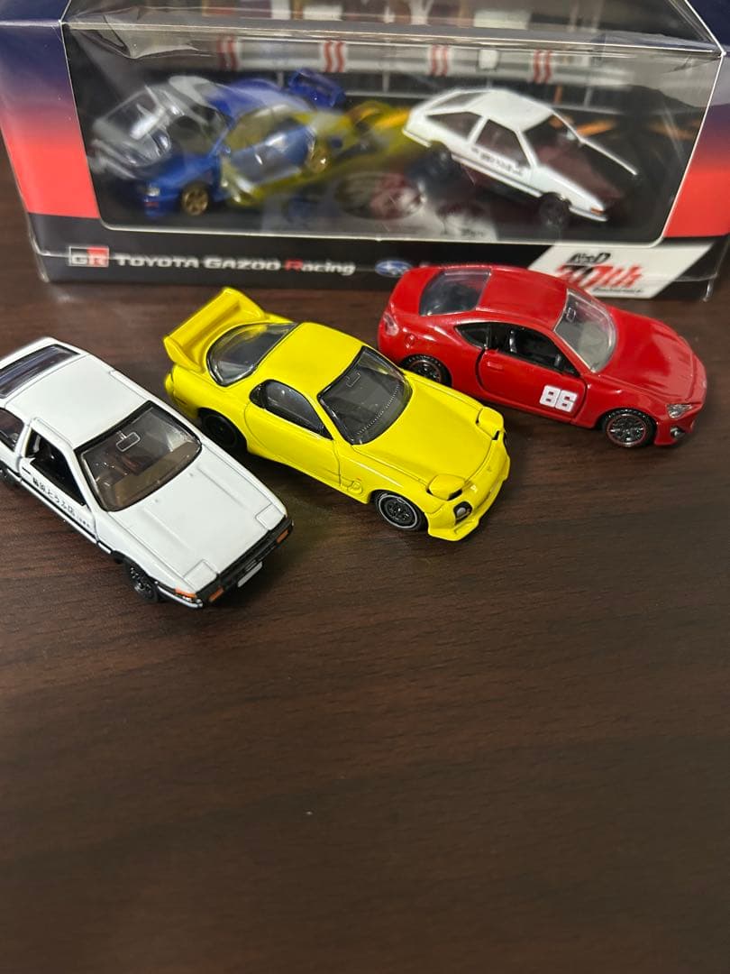 頭文字D 30th AnniversaryのTGRコラボ ミニカー　トミカ
