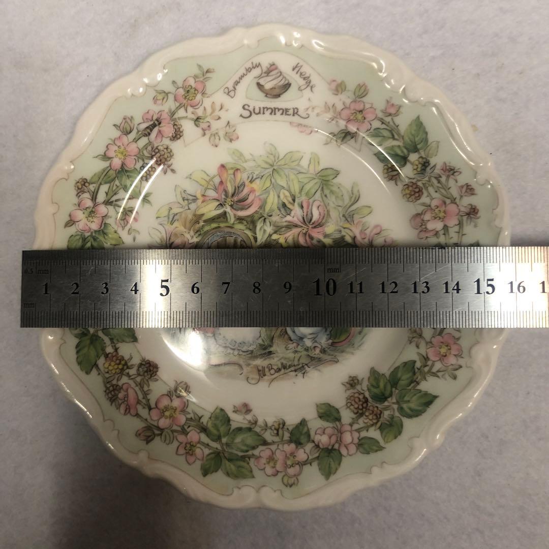 中古 ロイヤル ドルトン 四季のケーキ プレート 直径16cm ４枚セット