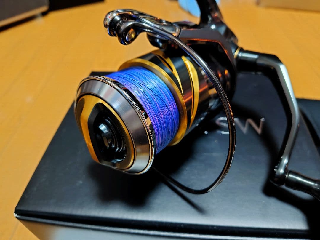 25ステラSW　8000HG 美品