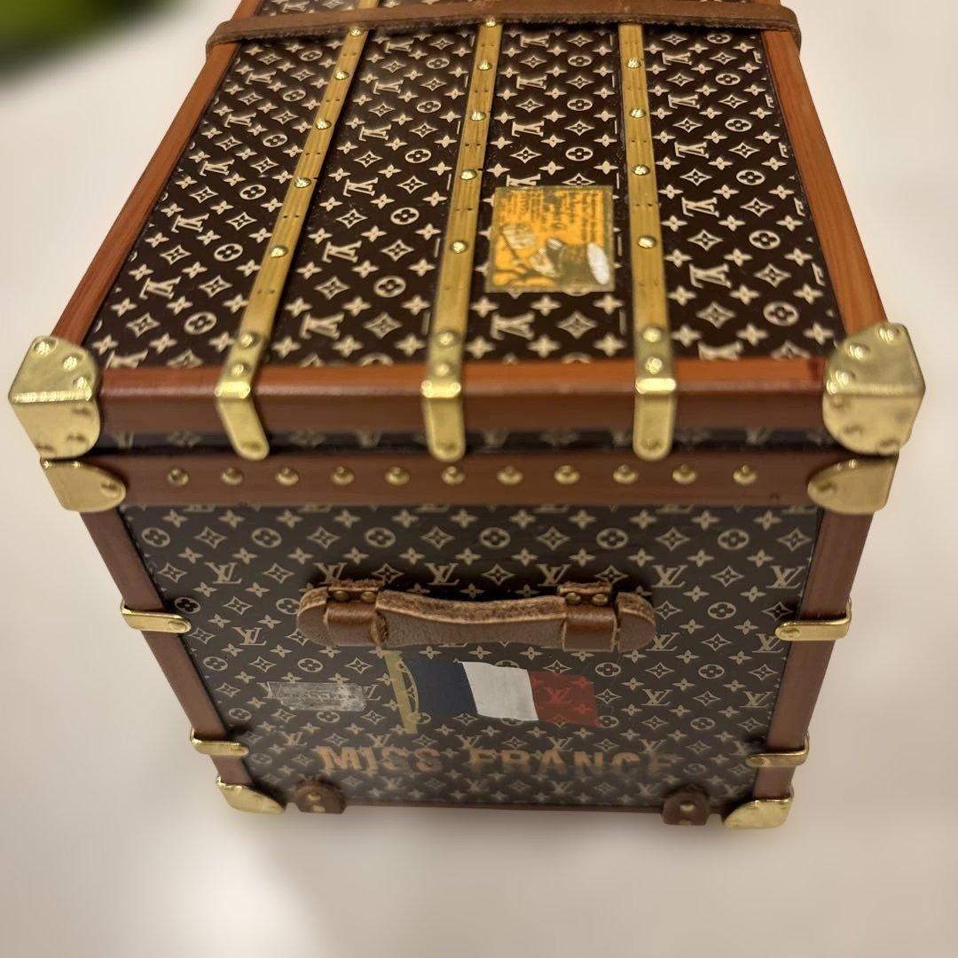 Louis Vuitton ルイヴィトン小型トランク型置物　ミスフランス