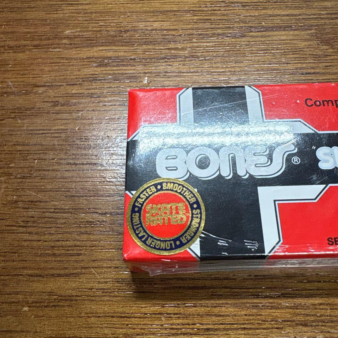 BONES SUPER SWISS 6 ベアリング 8個入り　新品未開封　正規品