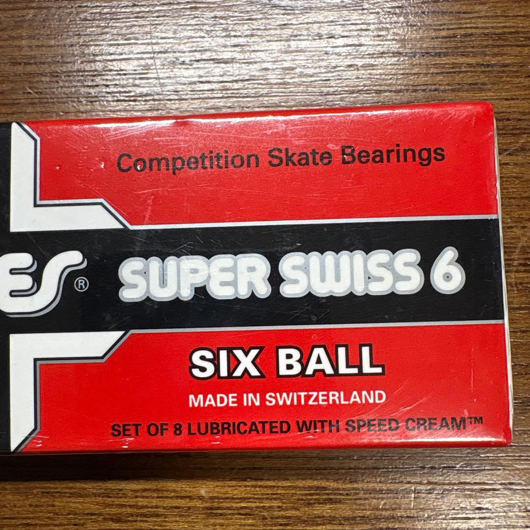 BONES SUPER SWISS 6 ベアリング 8個入り　新品未開封　正規品