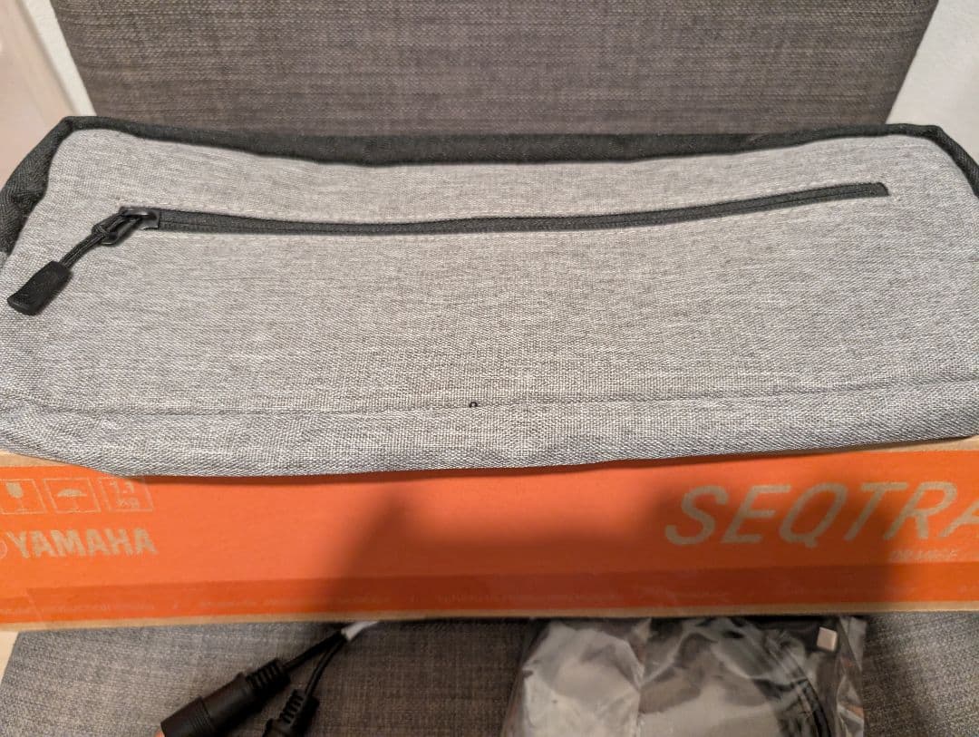 YAMAHA SEQTRAK シンセサイザー オレンジ　汎用ケース付き