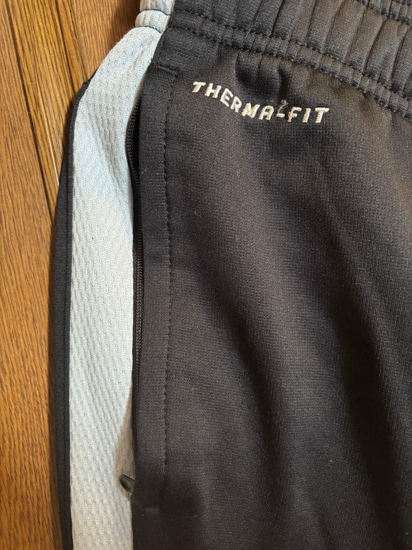 Nike ジャージ上下セット グレー/黒　サッカー　セットアップ