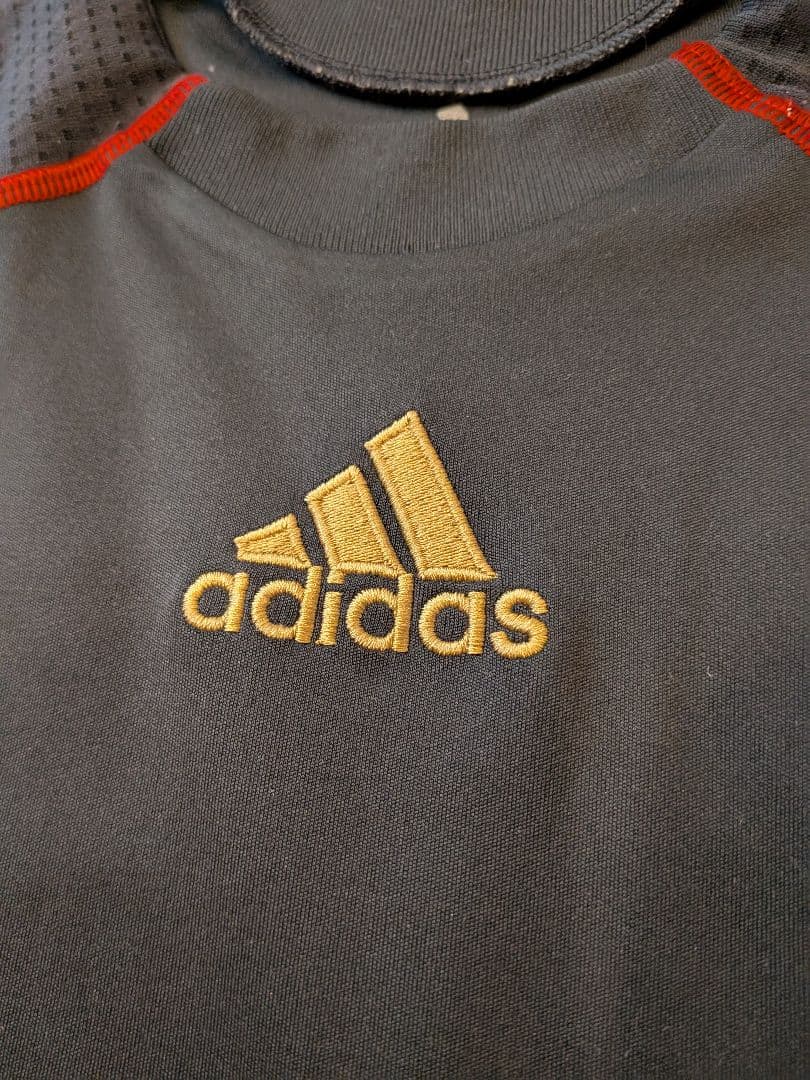 ヴィンテージユニフォームadidasリバプールNo.9トーレス