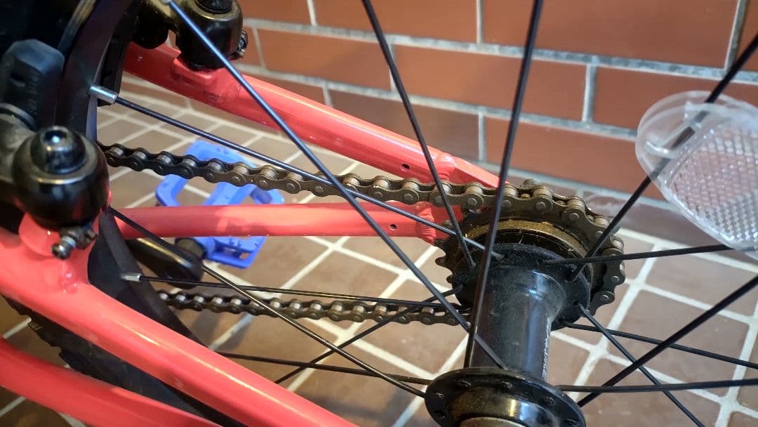【横浜市】ヨツバサイクル　18インチ【直接引き取り希望】ヒーローレッド