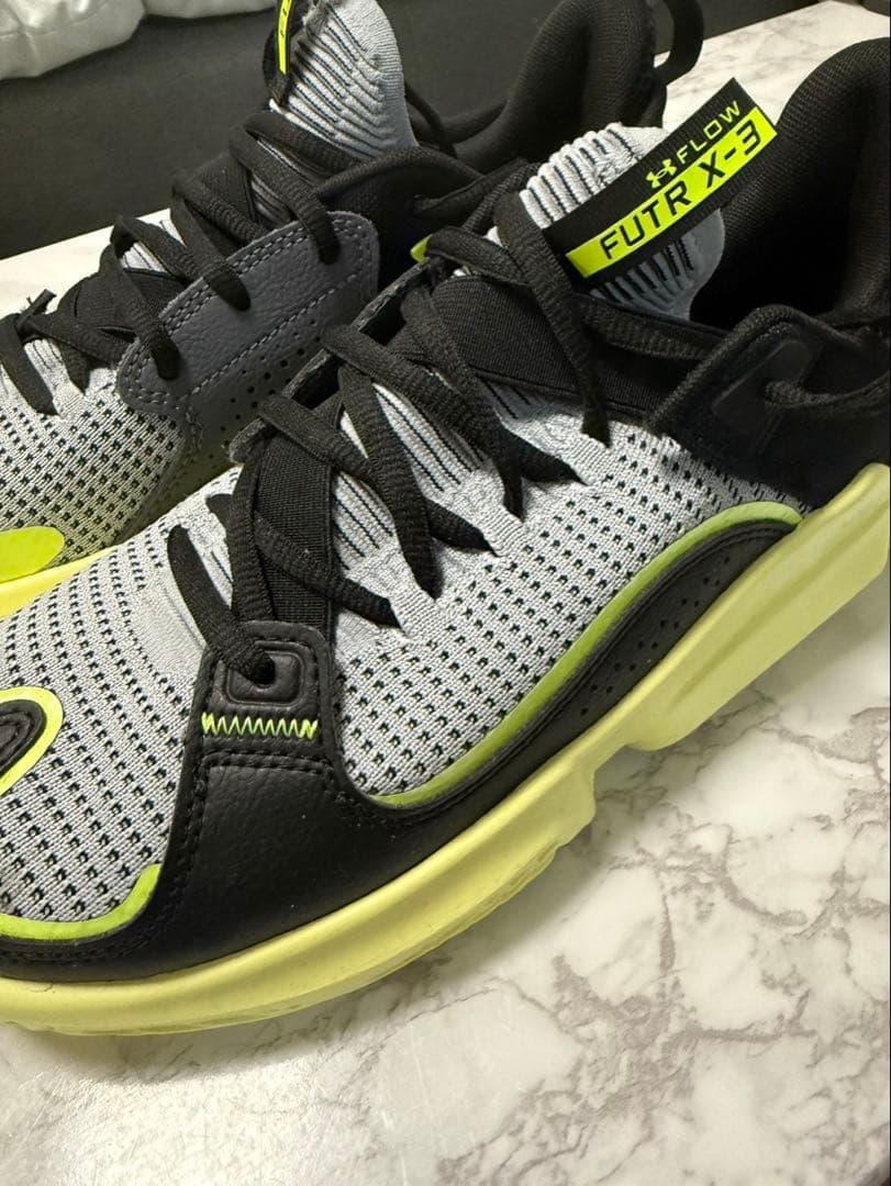 Under Armour フローフューチャーX3