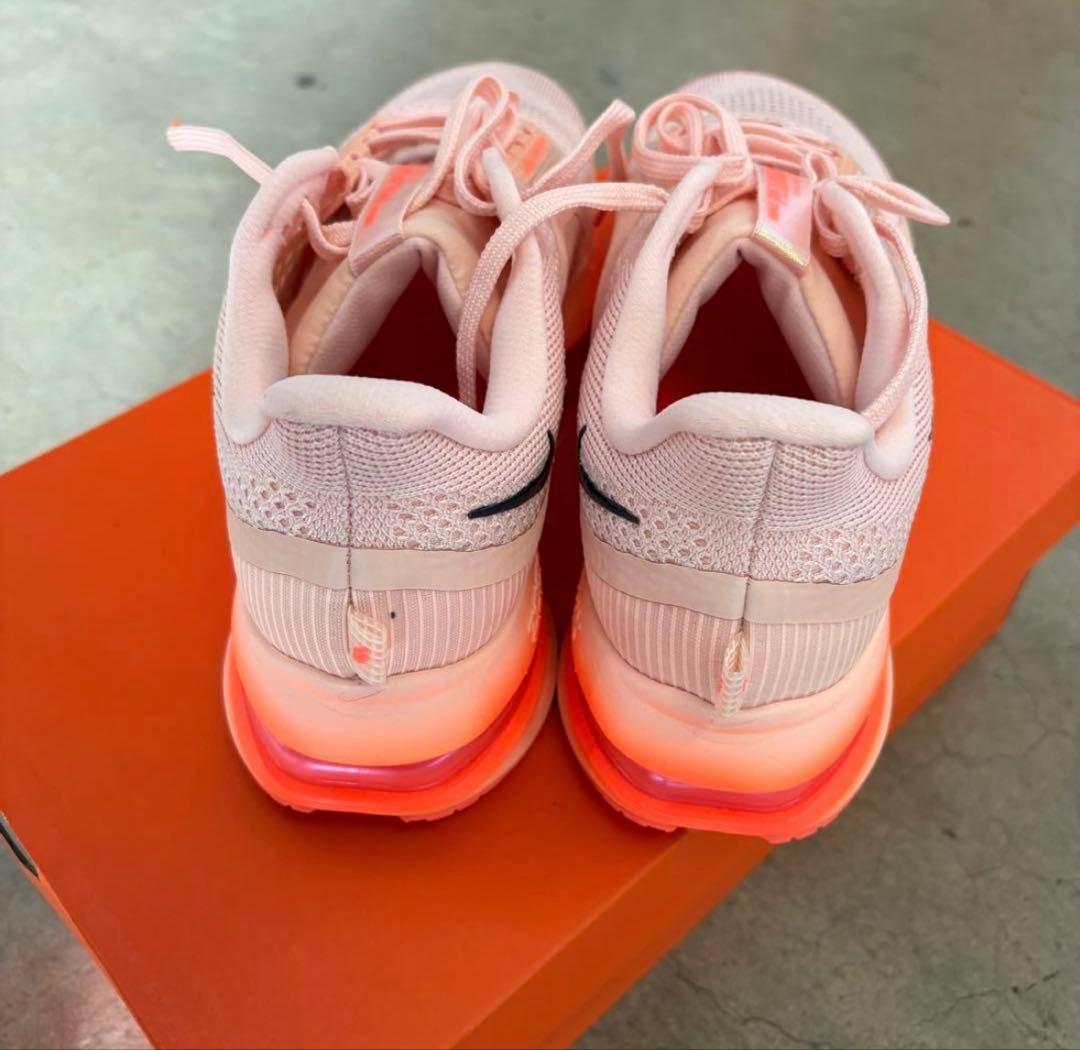 Nike スポーツシューズ ピンクオレンジ