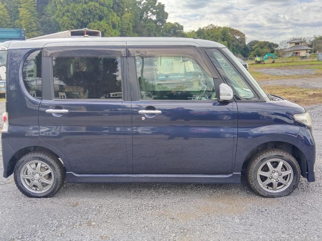 DAIHATSU TANTO カスタム 車検 2027年11月