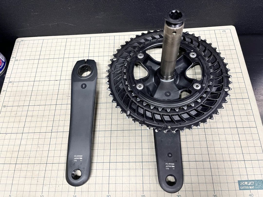SHIMANO クランク　FC-R7000 105 170mm