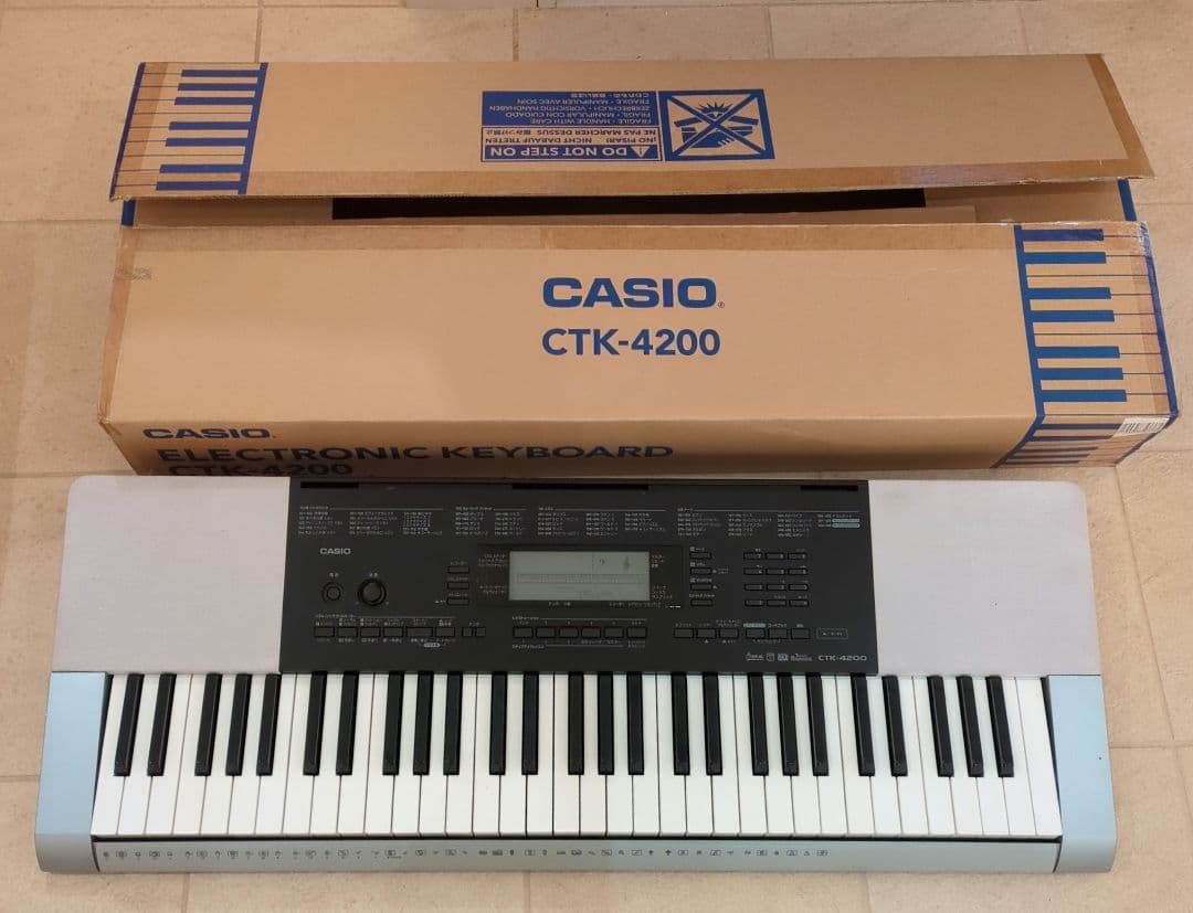 CASIO CTK-4200 61鍵盤　電子キーボード　美品♪