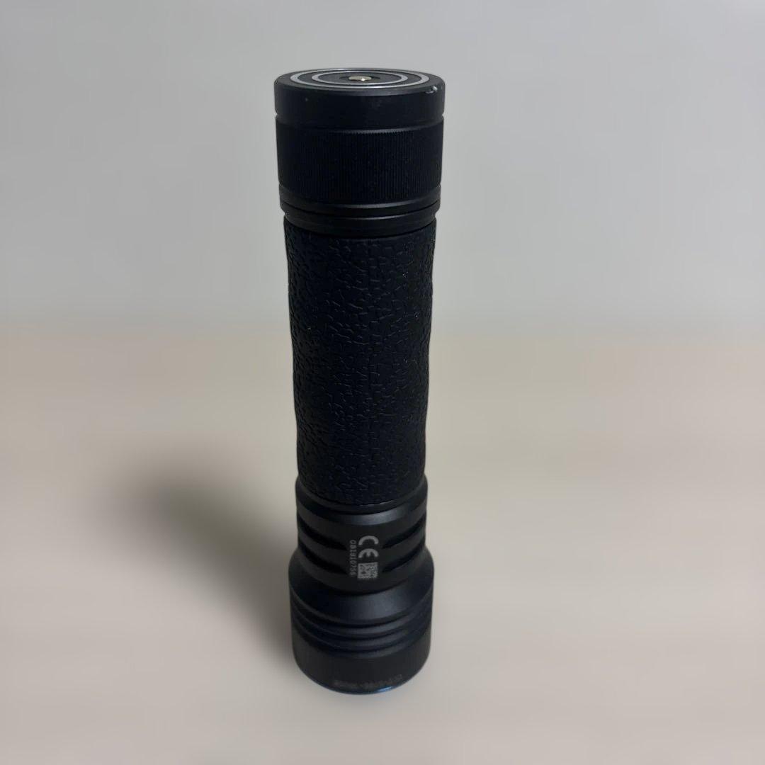 OLIGHT Seeker 4 Pro LEDライト