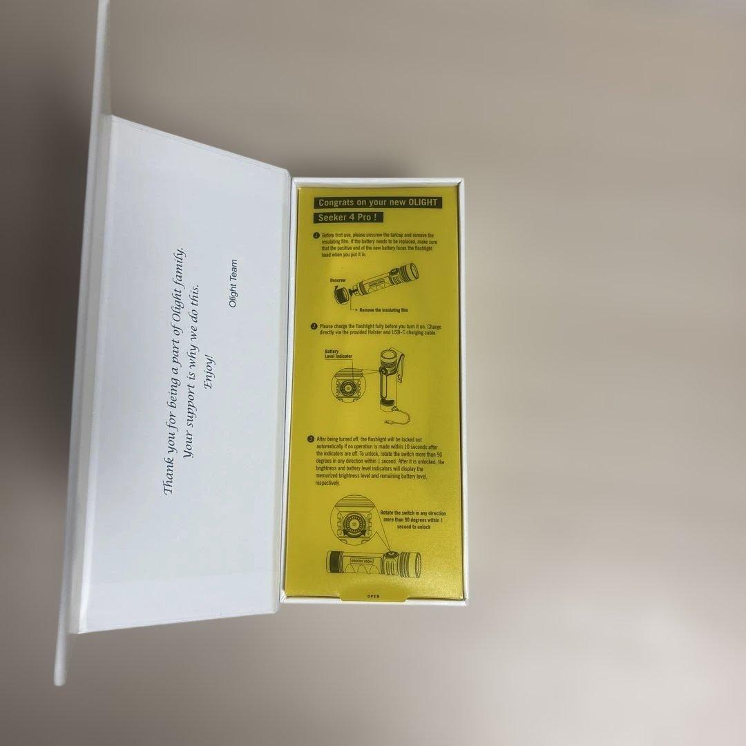 OLIGHT Seeker 4 Pro LEDライト