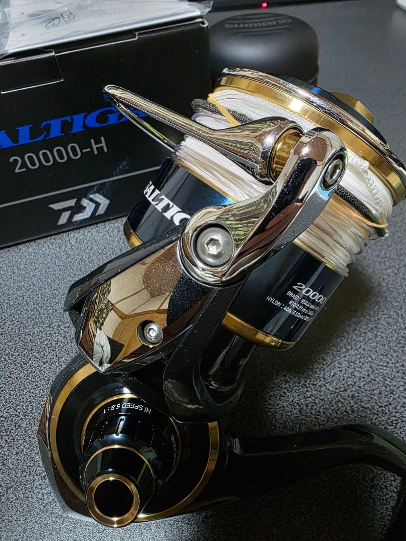 ソルティガ 20SALTIGA 20000-H　23000スプール付き