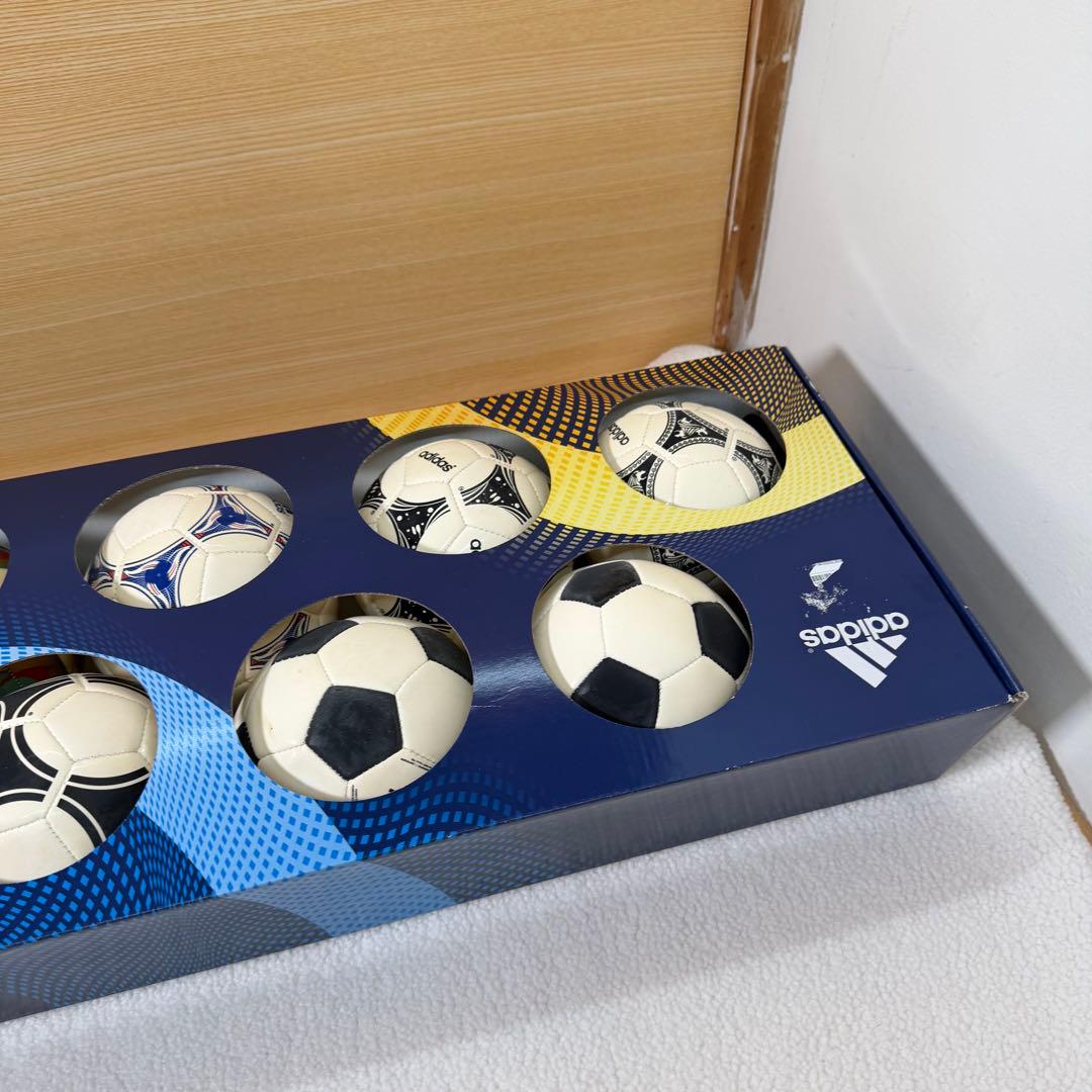 レア　サッカーW杯記念ボール ヒストリカルマッチボール