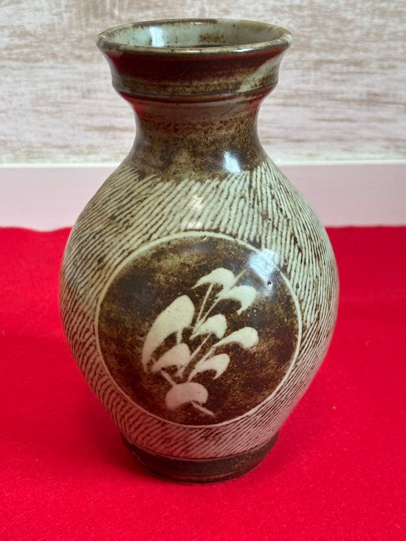 人間国宝 島岡達三 地釉象嵌草花文壺 象嵌 三島手 師:浜田庄司 華道 花入