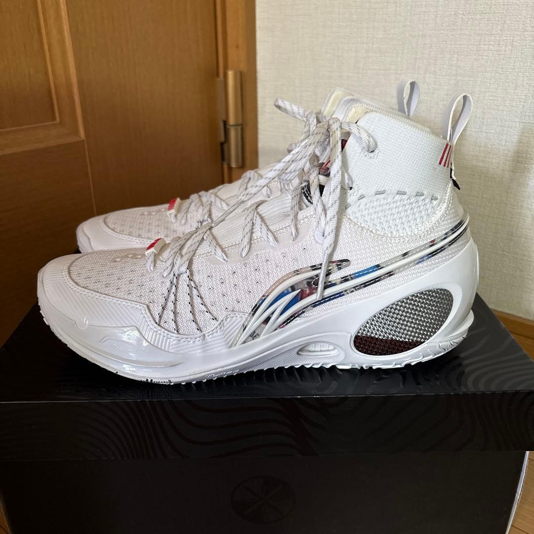 Li-NingのWay of Wade 808 III ULTRA V2